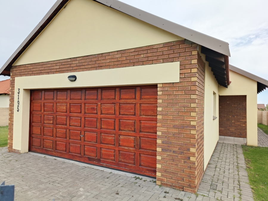 3 Bedroom Property for Sale in Waterkloof Hill Estate North West